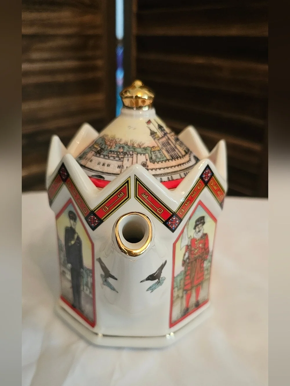 Vintage 80s James Sadler Tower of London Teapot Personnel of the Tower